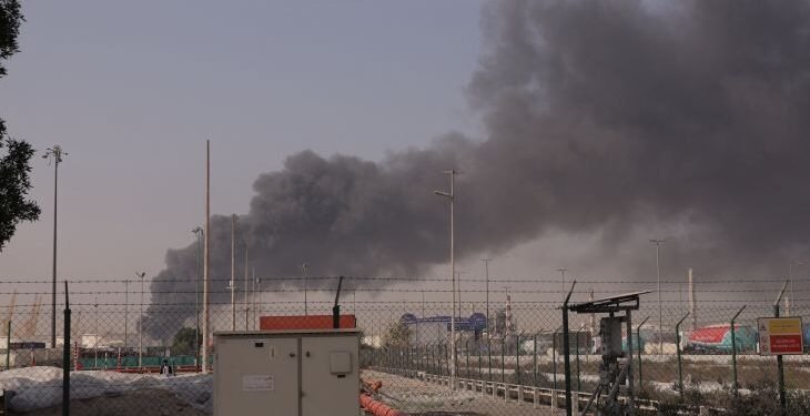 Massive Rauchwolken nach den Explosionen in Teheran