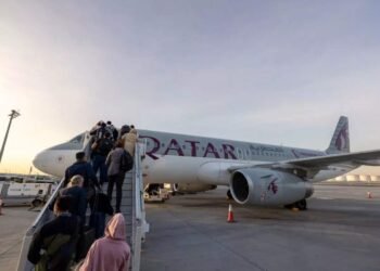 Passagierabfertigung für Qatar Airways Flüge nach Doha in Frankfurt
