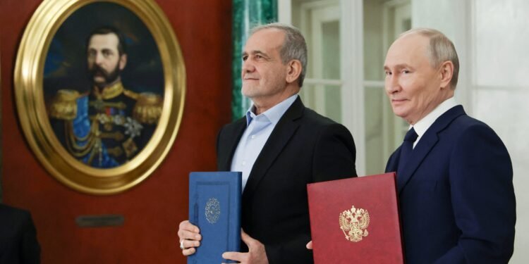 Abbas Araghchi betont die Fortführung der Zusammenarbeit als Strategische Partnerschaft in Teheran.