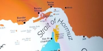 Majid Takht-Ravanchi spricht über die Durchfahrt durch die Straße von Hormus