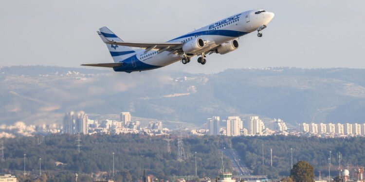El Al Flugstreichungen Passagiere am Check-in