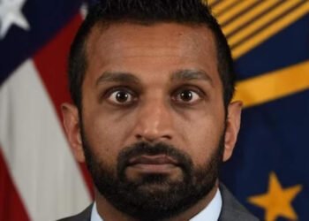 FBI-Direktor gehackt zeigt Kash Patel Hacker am Computer