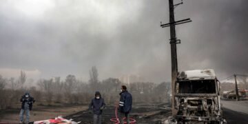 WHO Reinigung von Rückständen durch Schwarzer Regen im Iran