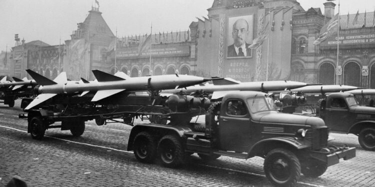 Sergej Lawrow warnt in Moskau vor einem Konflikt um Atomwaffen