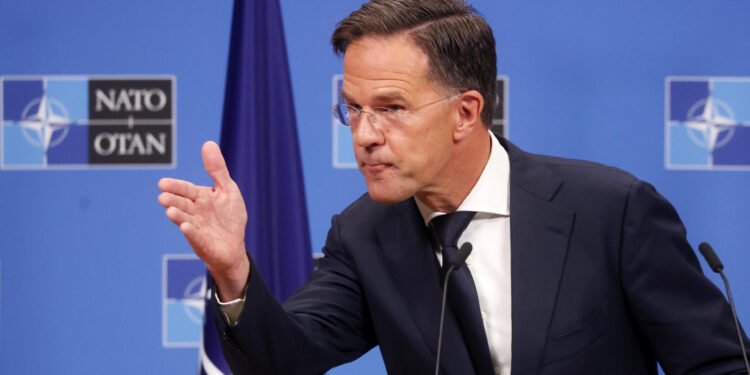 Iran Interkontinentalrakete startet in Richtung Ziel