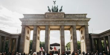 Jobsuchender verdeutlicht die Deutsche Arbeitslosigkeit im April