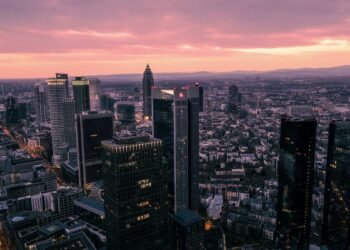 Hohe Inflation belastet Deutschlands Wachstumsprognosen massiv