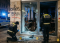Antisemitismus in Deutschland beschädigtes Restaurantfenster
