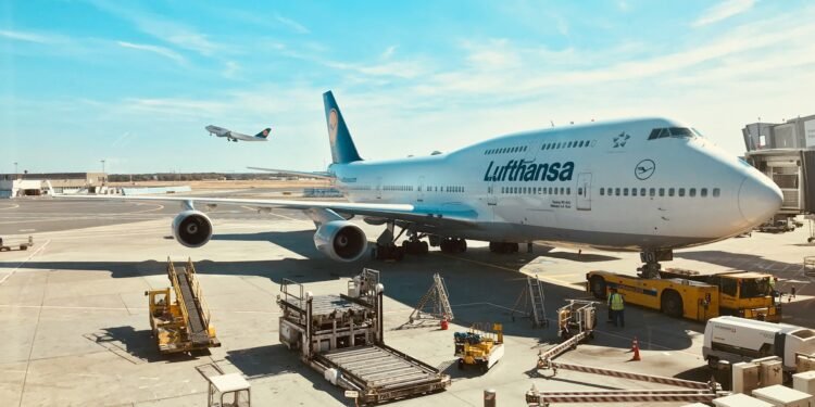 Wegen hoher Spritpreise: Lufthansa reduziert Kapazitäten