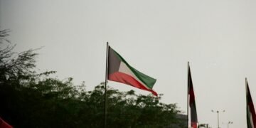 Schiffe warten vor der Blockade von Hormus