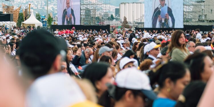Papst Leo während seiner Friedensbotschaft in Rom