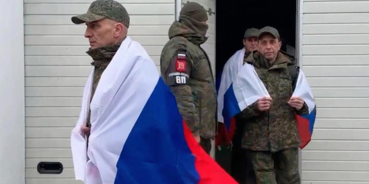 Rückkehr der Soldaten während des Oster-Waffenstillstand