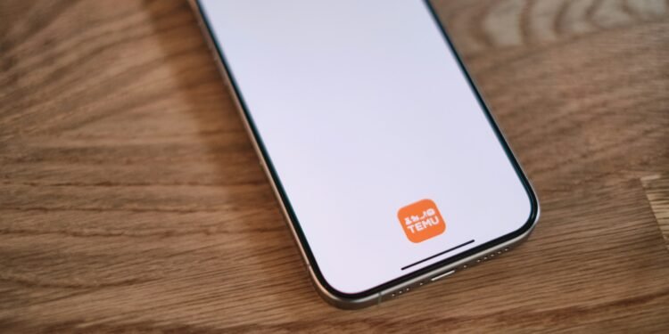Die Smartphone-Apps der Anbieter Temu und Shein