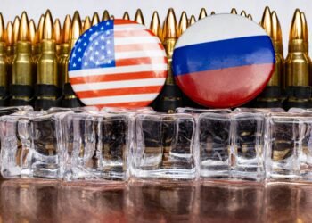 Soldaten nutzen Flugsimulatoren beim Geheimtraining für Russland