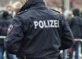 Absperrung der Polizei nach einem Banküberfall in Sinzig