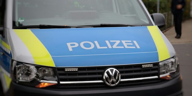 Polizeieinsatz gegen rechtsextreme Jugendgruppen in Deutschland