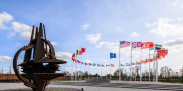Neue Panzer finanziert durch erhöhte NATO Verteidigungsausgaben