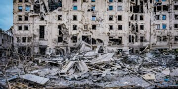 Russland greift die Ukraine mit Oreschnik-Rakete an – einer der größten Angriffe des Krieges