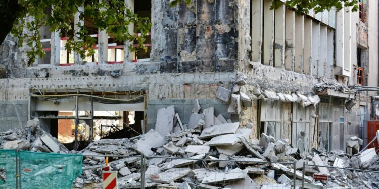 Drei Menschen tot nach Hauseinsturz in Görlitz nach schwerer Gasexplosion entdeckt