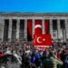 Zehntausende Menschen versammeln sich zum Protest in Ankara