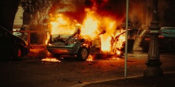 Schweizer Polizei setzt Tränengas bei G7-Protest ein