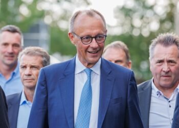 Bundeskanzler Friedrich Merz bereitet ein europäisches Krisentreffen vor.