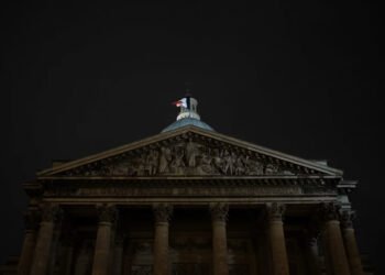 Parlament in Frankreich billigt Sterbehilfe