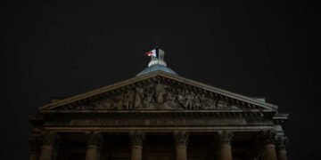 Parlament in Frankreich billigt Sterbehilfe