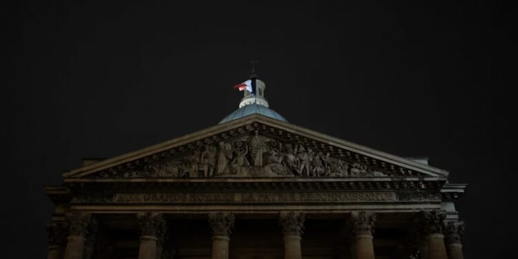 Parlament in Frankreich billigt Sterbehilfe