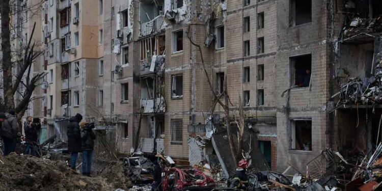 Russischer Angriff auf den Hafen von Odessa in der Ukraine tötet vier Personen 25 Zerstörter Hafen nach russischer Angriff in Odessa