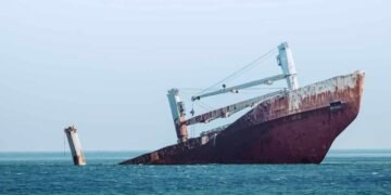 Ein beschädigtes Frachtschiff ist vor der Küste von Odesa gesunken