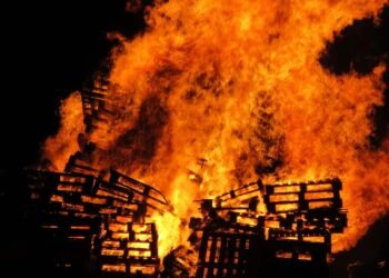 Verheerende Waldbrände in Europa haben über 17000 Hektar Land völlig zerstört