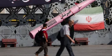 Iran droht mit verheerender Reaktion auf US-Drohung zur wirtschaftlichen Isolation