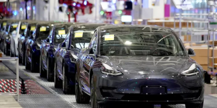 Tesla führt Chinas größten Rückruf wegen Risiken bei Notentriegelungen an
