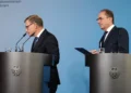 Merz gerät wegen Deutschlands Reaktion auf russischen Drohnenangriff unter Beschuss