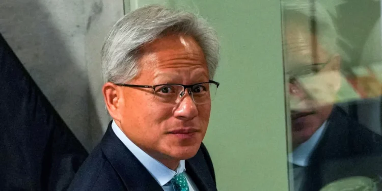 Nvidia-CEO fordert G20 auf, KI-Regeln zu „theoretischen“ Schäden zu überspringen