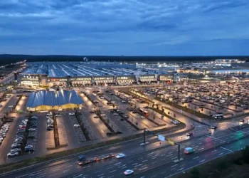 Ostdeutsche Wirtschaft wächst 2026 laut IWH langsamer als im Westen