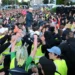 Zehntausende nehmen nach dem Wahlsieg der AfD an bundesweiten Protesten in Deutschland teil 26 Zehntausende nehmen nach dem Wahlsieg der AfD an bundesweiten Protesten in Deutschland teil