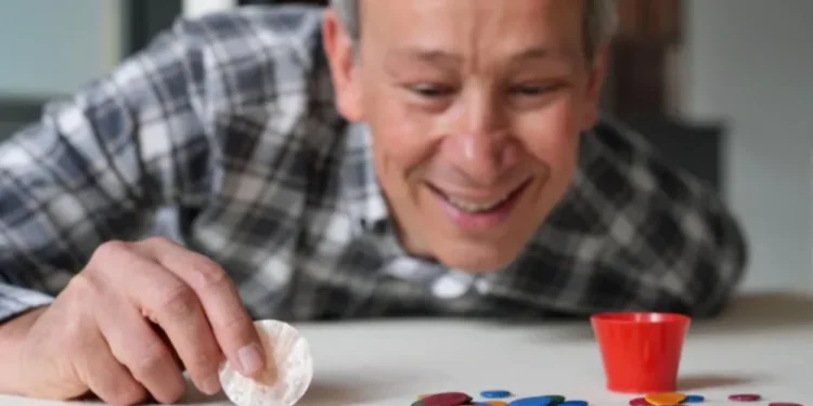 Cambridge-Professor gewinnt siebenstündiges Tiddlywinks-Weltmeisterschaftsduell