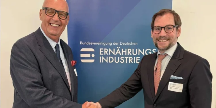 Christof Engelke Feiert Siebzigsten Geburtstag Mit Gästen Aus Politik Und Wirtschaft