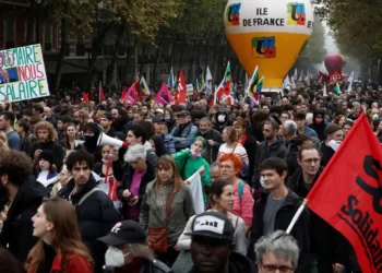 Lebenshaltungskosten-Proteste In Europa Eskalieren Aufgrund Steigender Preisen Und Wirtschaftsdrucks