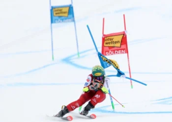 Weltcup-Auftakt in Sölden: Elite im Damen-Riesenslalom Am Start
